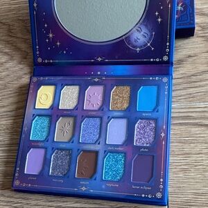 Oden’s Eye Solmane II eyeshadow palette